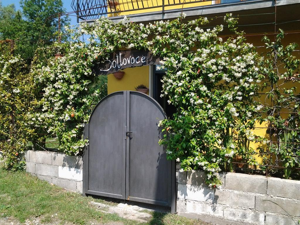 Sottovoce Bed & Breakfast Ronago Dış mekan fotoğraf